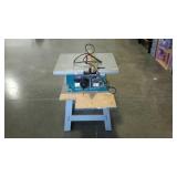 Makita 10" bench top table saw, mounted on a