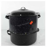 Enameled steamer pot