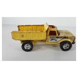 Toys, metal Nylint dump truck, 12"