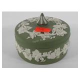 Wedgwood green trinket box, made in England, 5",