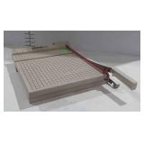 Boston 2612 paper cutter