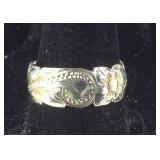 Engraved Sunflower Band w/ Gold Tone Accents, 4.4