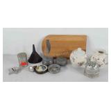 Kitchenwares, includes wooden cutting board,