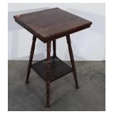 Antique Oak Side or Lamp type Table, 18" top x
