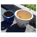 Two pottery decor Flower Planters