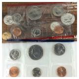 The US Mint 1985 Uncirculated Coin Set w/ D & P