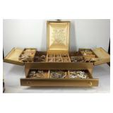 Jewelry box with jewelry