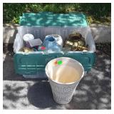 Tote with flower vases and one flower pot