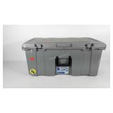 Sterilite trunk on wheels, no latches on lid, 30"