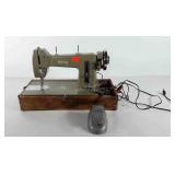 Necchi BF sewing machine, made in Italy, includes
