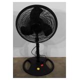 Lasko 3 speed oscillating floor fan,  works