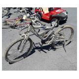 Bike, Vertical Pulse, aluminum series, tires need