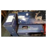 Skid lot holiday tree, sleigh and outdoor