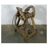 Saddle stand, includes rope