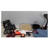 Cake pan, cake plate, holiday lights, Super