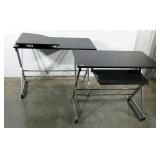 Computer desk, includes a corner piece and key