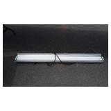 4ft Florescent shop light, regulator outlet plug