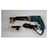 Makita Quik Drive 2000 auto-feed screw driving