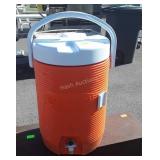Rubbermaid water dispenser cooler 3 gallon size