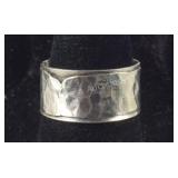 Size 6 Sterling silver hammered ring 4.1g
