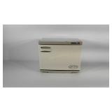 Spa Luxe towel warmer, powers on, 17.5" × 10.5" ×