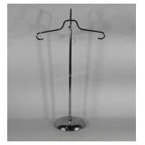 Single coat hanger floot stand, base does not sit