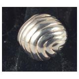 Size 7 premier design ring