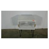 Crate stand, beachy, 22" tall