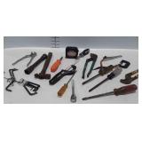 Hand tools, measuring tape, Allen wrenches