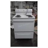 Frigidaire Electric Kitchen Stove, white, 4