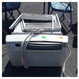 Whirlpool Window unit Air Conditioner, non-tested