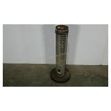 Quartz heater, powers on, 30" tall