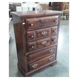 Pine 5 Drawer chest of Drawers, missing one pull,
