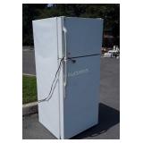 GE Refrigerator, white color, Working order from