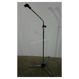 Heavy mic stand, adjustable, missing a foot
