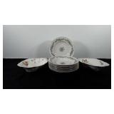 Chinaware, includes eight shallow soup bowls with