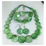 Green shell beaded necklace 18in with matching