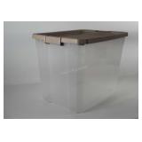Sterilite 108 quart tote with latching lid
