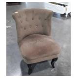 Home Accent Bedroom Slipper Type Chair, like new