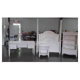 4pc Young American Furniture Bedroom Suite,