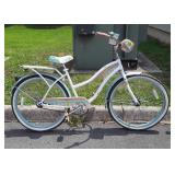 Huffy Bike, Panama Jack Beach Touring Bike, cup