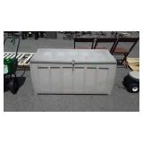 Keter Poly 4ft Deck storage Box with pad lock and