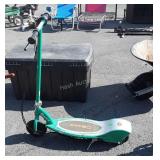 Razor e275 Scooter, No Charger but in running