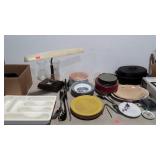 Paper plate holders, coffee mugs, small roaster,