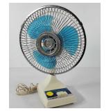 Tatung 11" tabletop fan, works