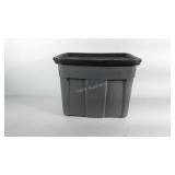 Rubbermaid Roughneck 18 gallon tote with lid