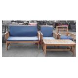 Safavieh 4 piece outdoor furniture, coffee table,