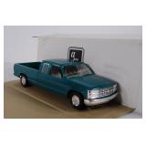 ERTL Truck, 1993 Chevrolet C-1500 Extended-Cab. (