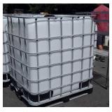 275 Gallon poly dispenser tank with Cage pallet