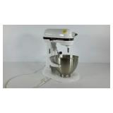 Kitchen Aid Professional 6, powers on, includes